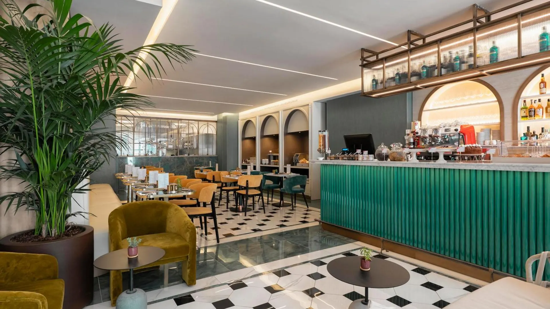 Je Rome Hotel 4*,